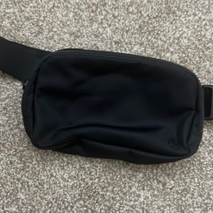 All black lululemon belt bag